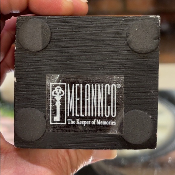 Question Mark Sculpture - Picture 4 of 5